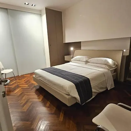 Centro Storico-corso Canalgrande-modena Casa-del-teatro 아파트